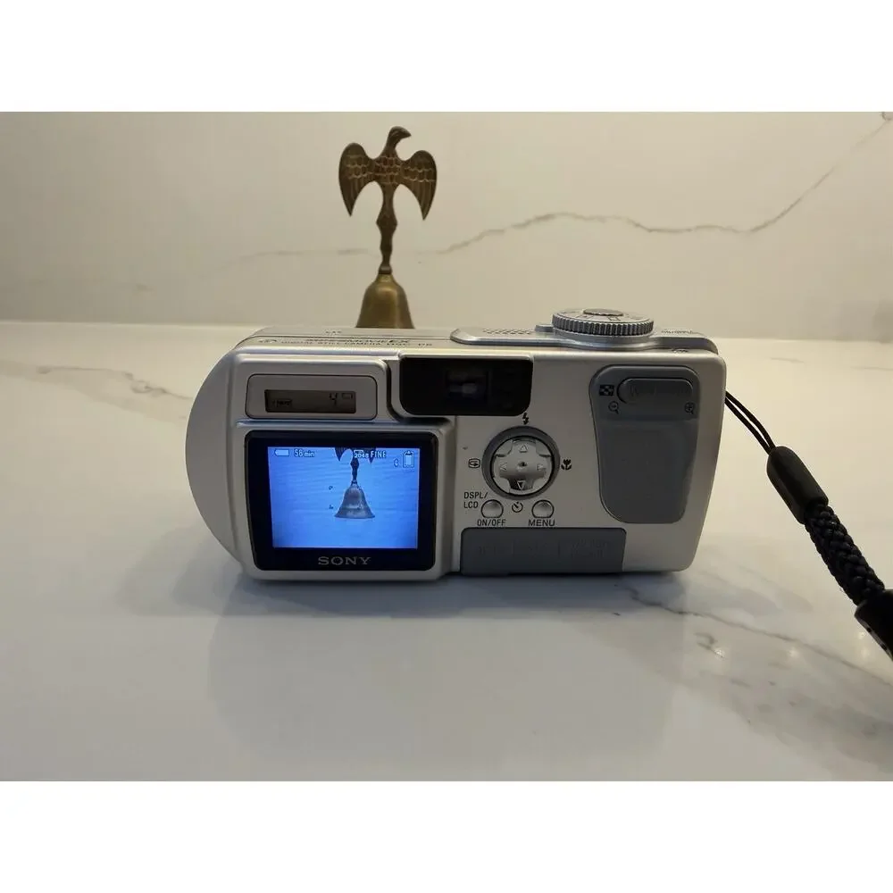 Sony Cyber-shot DSC-P5 Retro Digicam Tested Complete Bundle w/ Case New Battery